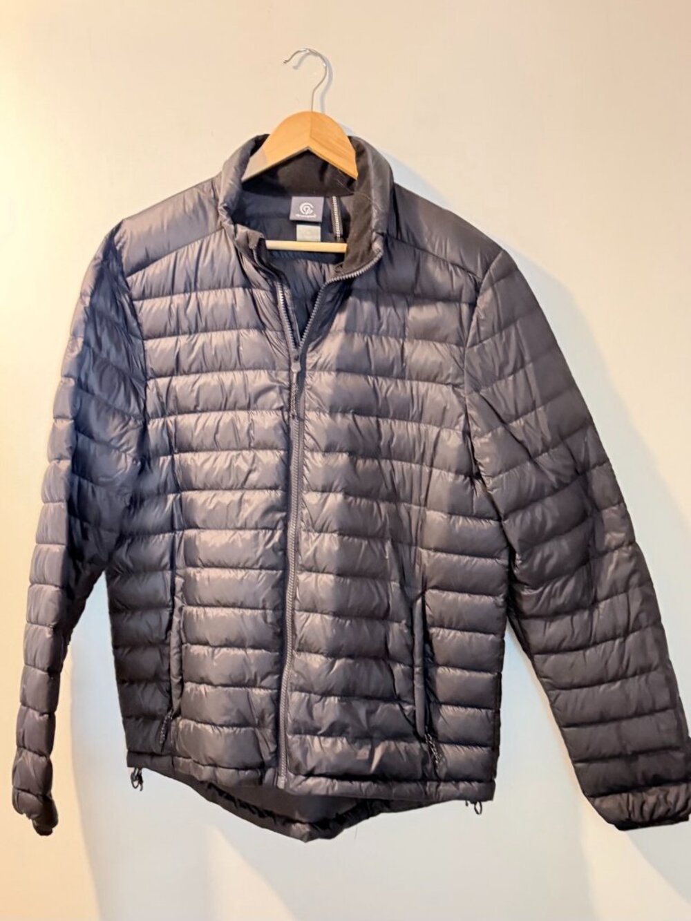Champion men’s lightweight quilted puffer jacket, size Medium